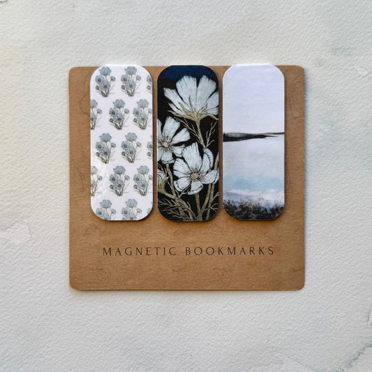 Signature Magnetic Bookmark Set